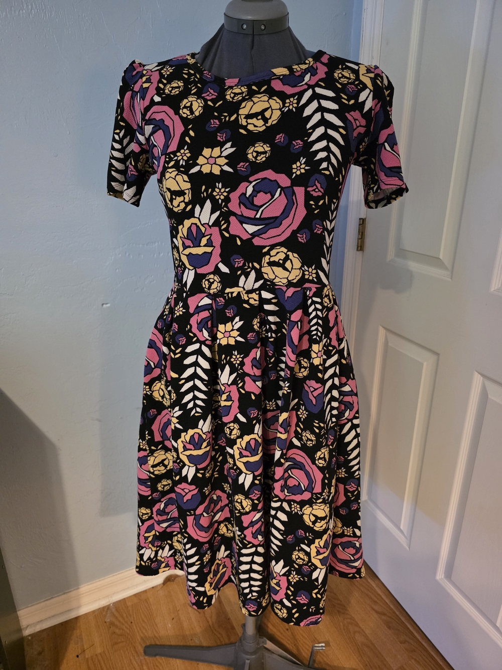 LuLaRoe Amelia Dress with Pink & Yellow Floral Print